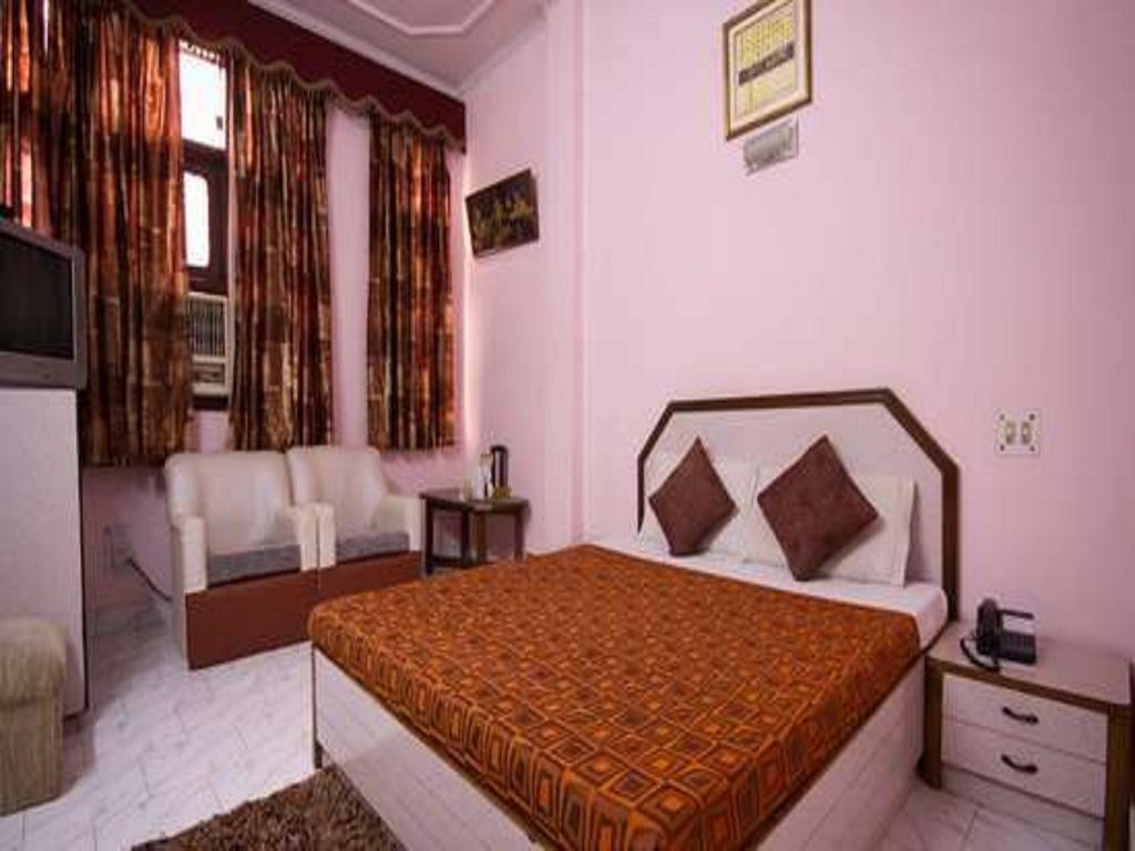 ניו דלהי Hotel Woodland Deluxe חדר תמונה
