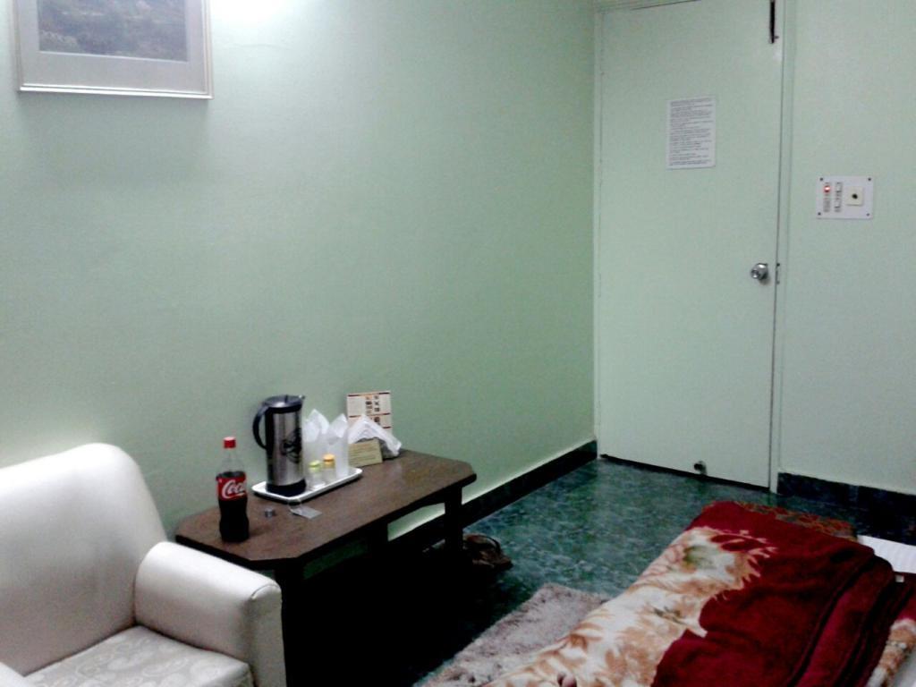 ניו דלהי Hotel Woodland Deluxe חדר תמונה