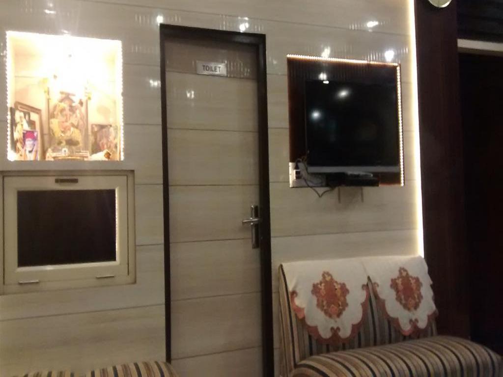 ניו דלהי Hotel Woodland Deluxe מראה חיצוני תמונה