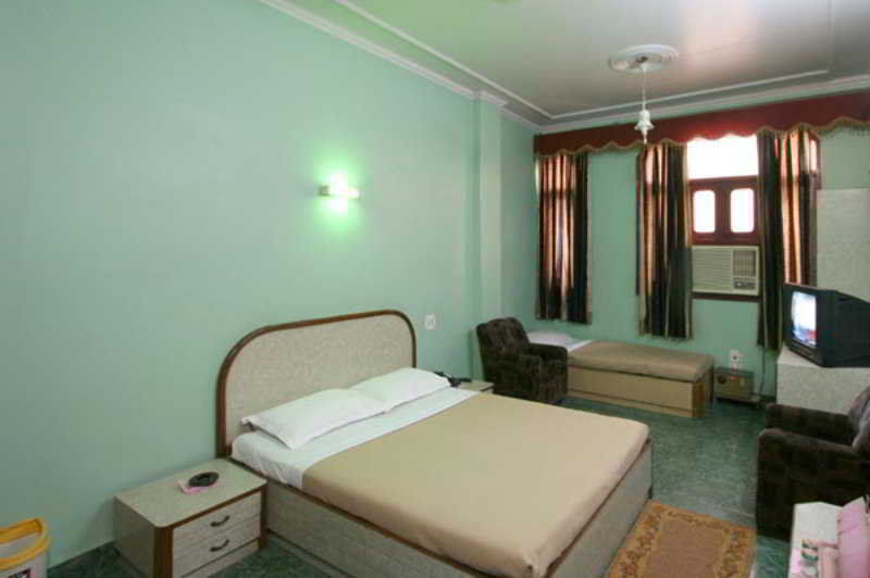 ניו דלהי Hotel Woodland Deluxe מראה חיצוני תמונה