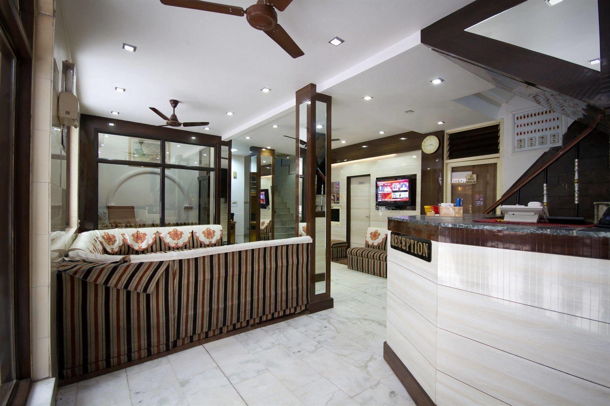 ניו דלהי Hotel Woodland Deluxe מראה חיצוני תמונה